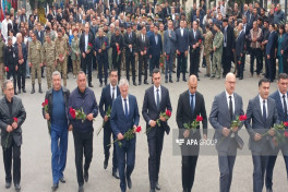 Gəncədə Anım Günü keçirilir - FOTO 