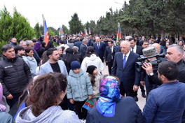 Sumqayıtda 27 Sentyabr – Anım Günü münasibətilə şəhidlərin xatirəsi yad edilib - FOTO 