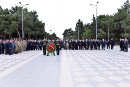 Sumqayıtda 27 Sentyabr – Anım Günü münasibətilə şəhidlərin xatirəsi yad edilib - FOTO 