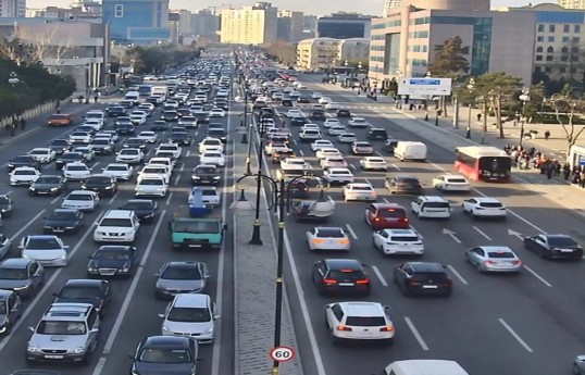 Bakıda 20 istiqamətdə sıxlıq var  - SİYAHI 