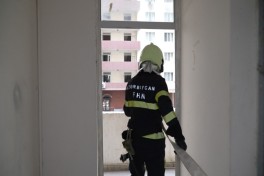 FHN Bakıda yayayış kompleksində şərti yanğın təlimi keçirib - VİDEO 