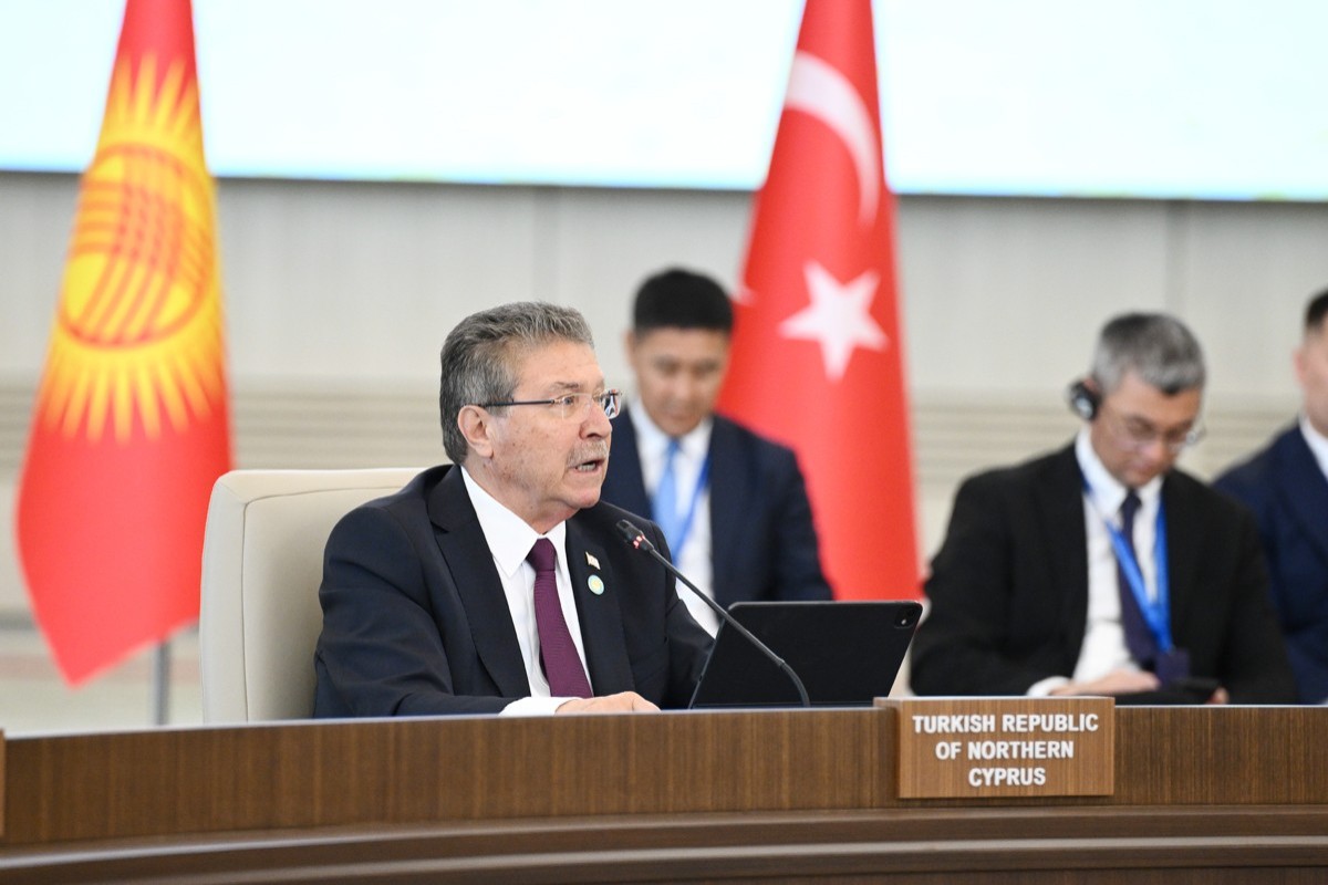 Şimali Kipr Türk Respublikasının Baş naziri Ünal Üstel