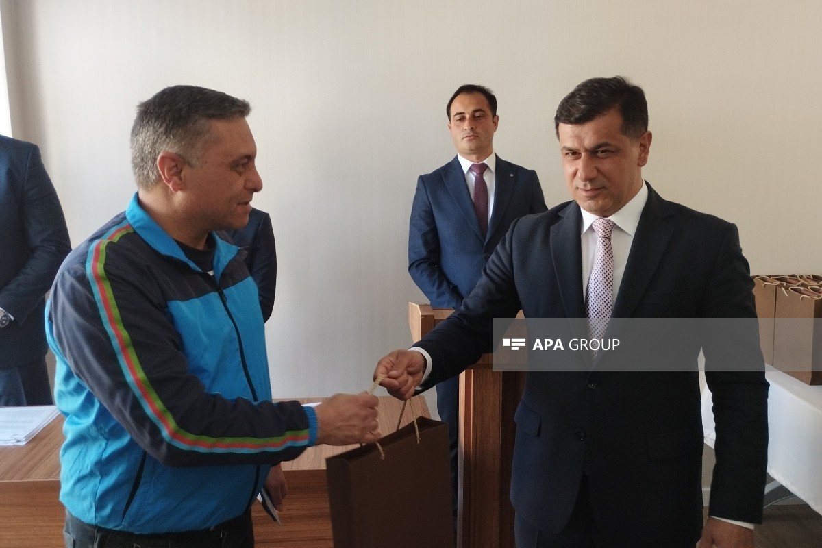 Növbəti köç karvanı Kəlbəcər şəhərinə çatıb, açarlar təqdim olunub- FOTO  - YENİLƏNİB-1  - VİDEO 