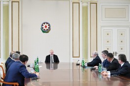 Prezident TDT-yə üzv dövlətlərin hökumət başçılarının görüşünün iştirakçılarını qəbul edib - FOTO  - YENİLƏNİB 