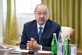 Prezident TDT-yə üzv dövlətlərin hökumət başçılarının görüşünün iştirakçılarını qəbul edib - FOTO  - YENİLƏNİB 