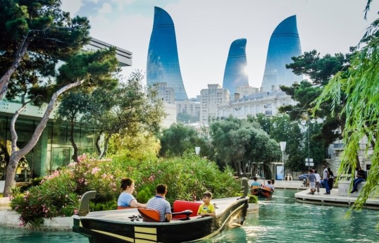 Azərbaycana turist axını azalıb