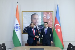 Nazir fikir ayrılığı yaradan məsələlər barədə Azərbaycanın mövqeyini Hindistan XİN rəsmisinin diqqətinə çatdırıb