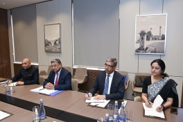 Nazir fikir ayrılığı yaradan məsələlər barədə Azərbaycanın mövqeyini Hindistan XİN rəsmisinin diqqətinə çatdırıb