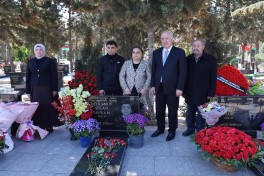 Sumqayıtda Aprel şəhidlərinin xatirəsi anılıb