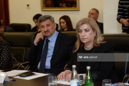 Mina təhlükəsinə qarşı birgə fəaliyyət mövzusunda ictimai müzakirə keçirilib - FOTO 