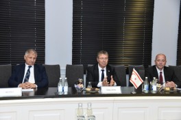 Emin Əmrullayev Şimali Kipr Türk Respublikasının Baş naziri ilə görüşüb