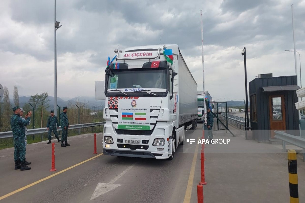 Azərbaycandan göndərilən humanitar yardım karvanı sərhəddən keçərək İrana yola salınıb - FOTO  - VİDEO  - YENİLƏNİB 