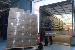 Azərbaycandan göndərilən humanitar yardım karvanı sərhəddən keçərək İrana yola salınıb - FOTO  - VİDEO  - YENİLƏNİB 