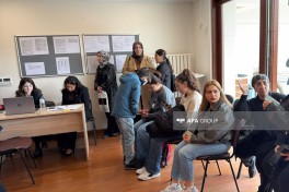 Səyyar "ASAN Xidmət" İstanbulda Azərbaycan vətəndaşlarına xidmət göstərir - FOTO 
