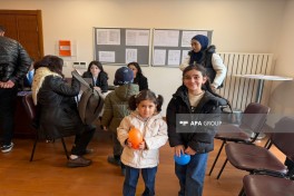 Səyyar "ASAN Xidmət" İstanbulda Azərbaycan vətəndaşlarına xidmət göstərir - FOTO 