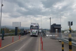 Azərbaycandan göndərilən humanitar yardım karvanı sərhəddən keçərək İrana yola salınıb - FOTO  - VİDEO  - YENİLƏNİB 