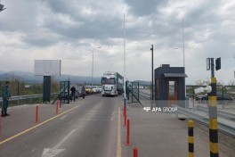 Azərbaycandan göndərilən humanitar yardım karvanı sərhəddən keçərək İrana yola salınıb - FOTO  - VİDEO  - YENİLƏNİB 