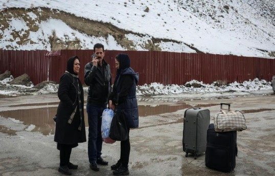 Tehran sakinləri: “İran gözlərimizin qarşısında məhv edilir”