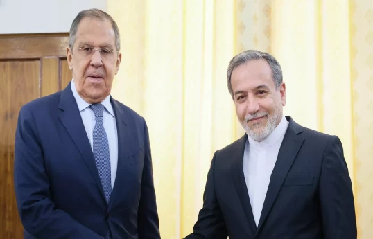 Lavrov Əraqçi ilə Yaxın Şərqdəki vəziyyəti müzakirə edib