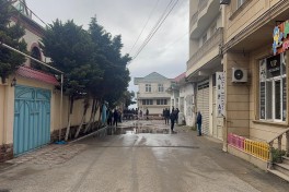ADSEA sədri üzərində evlər tikilən kollektorun çökdüyü ərazidə olub - VİDEO 