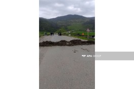 Sel Siyəzəndə körpünü uçurub - FOTO  - YENİLƏNİB 