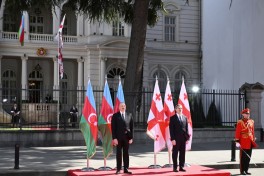 Prezident İlham Əliyevin Tbilisidə rəsmi qarşılanma mərasimi olub - YENİLƏNİB  - FOTO 