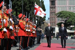 Prezident İlham Əliyevin Tbilisidə rəsmi qarşılanma mərasimi olub - YENİLƏNİB  - FOTO 