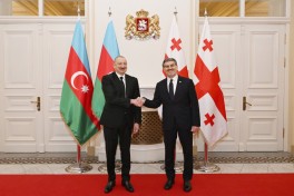 Azərbaycan liderinin Gürcüstanın Prezidenti Mixeil Kavelaşvili ilə təkbətək görüşü olub - YENİLƏNİB 