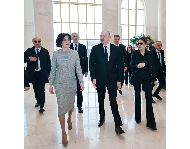 Prezident İlham Əliyev Gürcüstana dövlət səfərinə gəlib