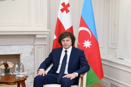Prezident İlham Əliyevin İrakli Kobaxidze ilə təkbətək görüşü olub