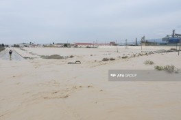 FHN Xızıda Sitalçay kəndində təxliyə işləri aparır - FOTO 