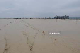 FHN Xızıda Sitalçay kəndində təxliyə işləri aparır - FOTO 