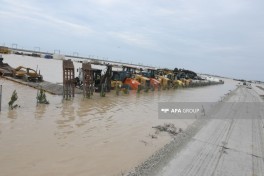 FHN Xızıda Sitalçay kəndində təxliyə işləri aparır - FOTO 