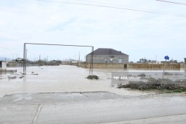 FHN Xızıda Sitalçay kəndində təxliyə işləri aparır - FOTO 