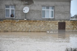 FHN Xızıda Sitalçay kəndində təxliyə işləri aparır - FOTO 
