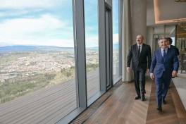 Azərbaycan Respublikasının Prezidentinin şərəfinə lanç verilib