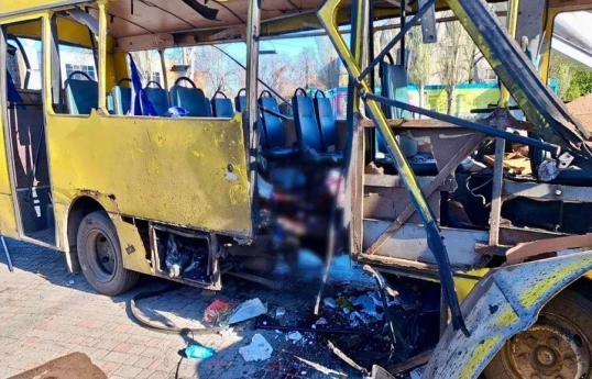 Rusiya ordusu Ukraynada avtobusa dron zərbəsi endirib: 3 nəfər ölüb, 16 yaralı var - FOTO  - YENİLƏNİB 