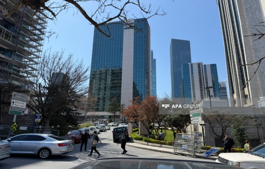 İstanbulda İsrail Konsulluğu qarşısında atışmada 2 polis yaralanıb, silahlılardan biri öldürülüb - YENİLƏNİB-1 