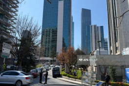 İstanbulda atışma baş verən İsrail Konsulluğunun yaxınlığındakı ofislər boşaldılır - HADİSƏ YERİNDƏN FOTOLAR 