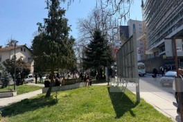 İstanbulda atışma baş verən İsrail Konsulluğunun yaxınlığındakı ofislər boşaldılır - HADİSƏ YERİNDƏN FOTOLAR 