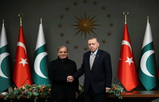 Pakistanın Baş naziri Şahbaz Şərif  və Türkiyə Prezidenti Rəcəb Tayyib Ərdoğan