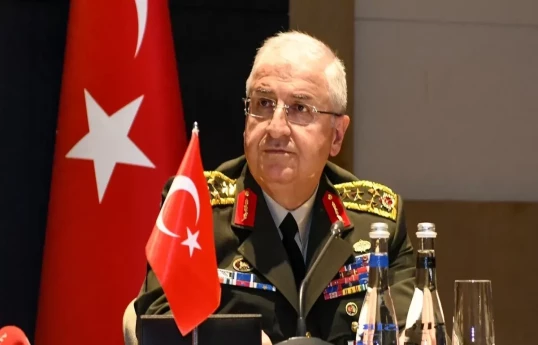 Türkiyənin milli müdafiə naziri Yaşar Gülər