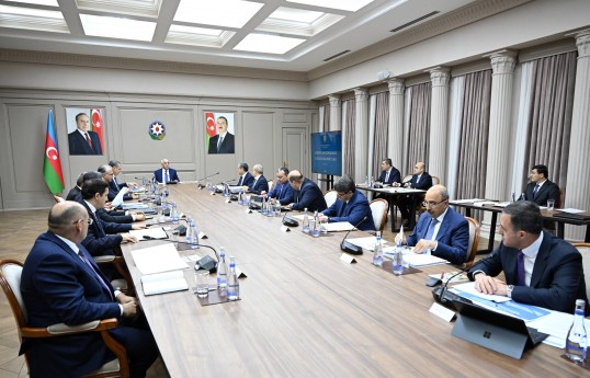 İqtisadi Şuranın iclasında sahibkarların qaldırdığı məsələlər müzakirə edilib
