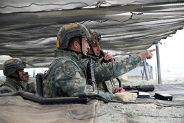 Azərbaycan Ordusunda döyüş atışlı taktiki təlim keçirilir