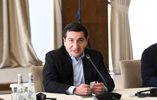 Azərbaycan Prezidentinin köməkçisi - Prezident Administrasiyasının xarici siyasət məsələləri şöbəsinin müdiri Hikmət Hacıyev