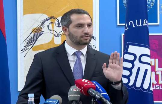 Ermənistan parlamentinin vitse-spikeri Ruben Rubinyan