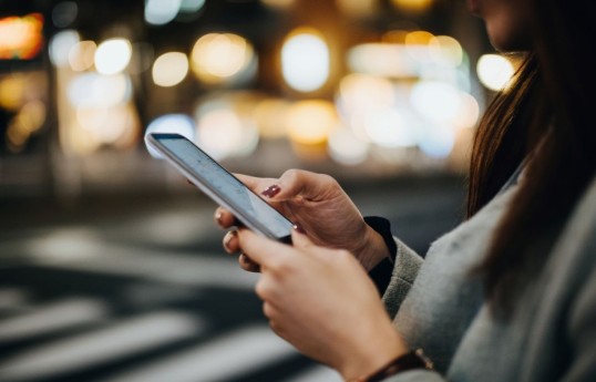 Azərbaycanda mobil operatorların gəlirləri 6% artıb
