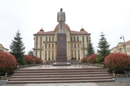 Elm və təhsil nazirinin müavini Qubada pedoqoji heyətlə görüşüb