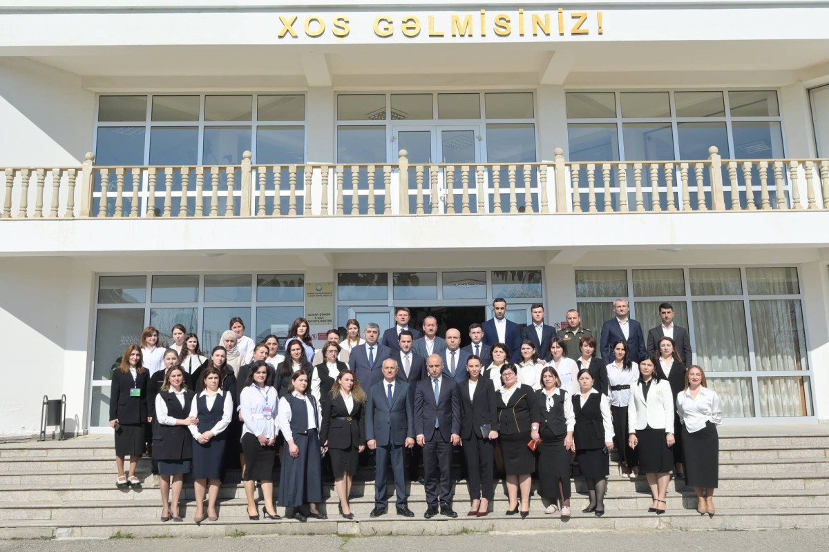 Emin Əmrullayev Qusarda tədris prosesi ilə tanış olub
