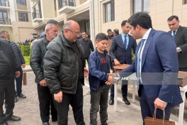Növbəti köç karvanı Ağdam şəhərinə çatıb, açarlar təqdim olunub- FOTO  - YENİLƏNİB-1 